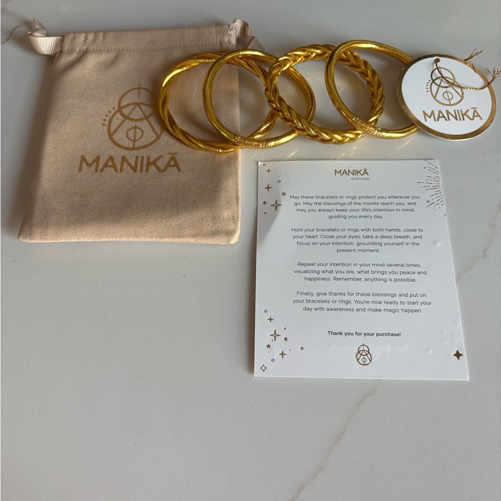 Manika Elegant Gold Bracelet Set